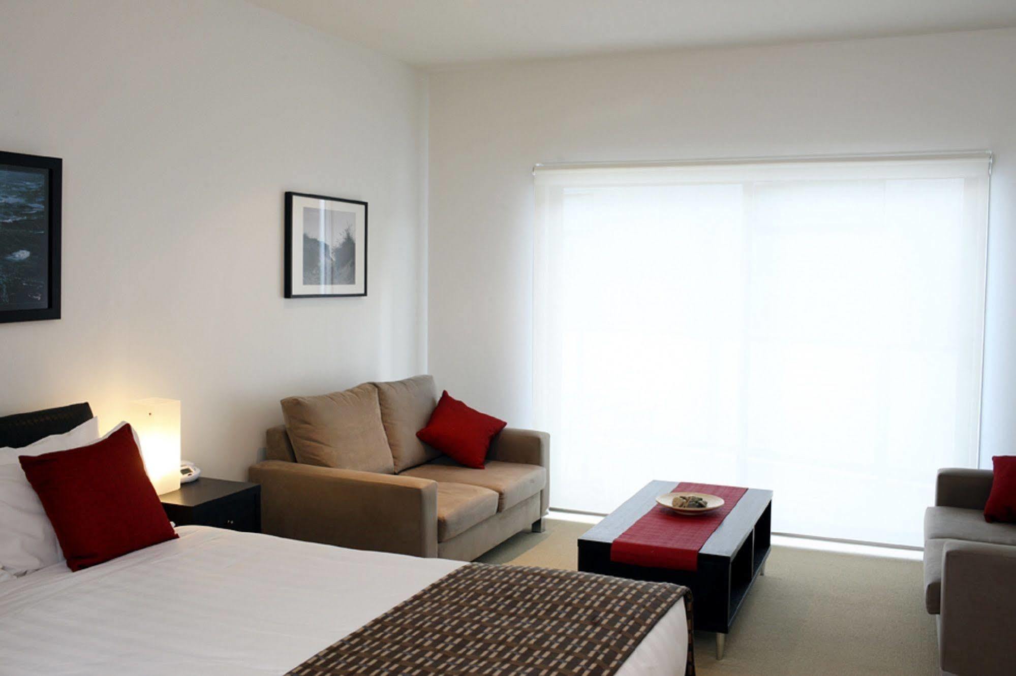 The Waves Apartments Кауес Екстериор снимка
